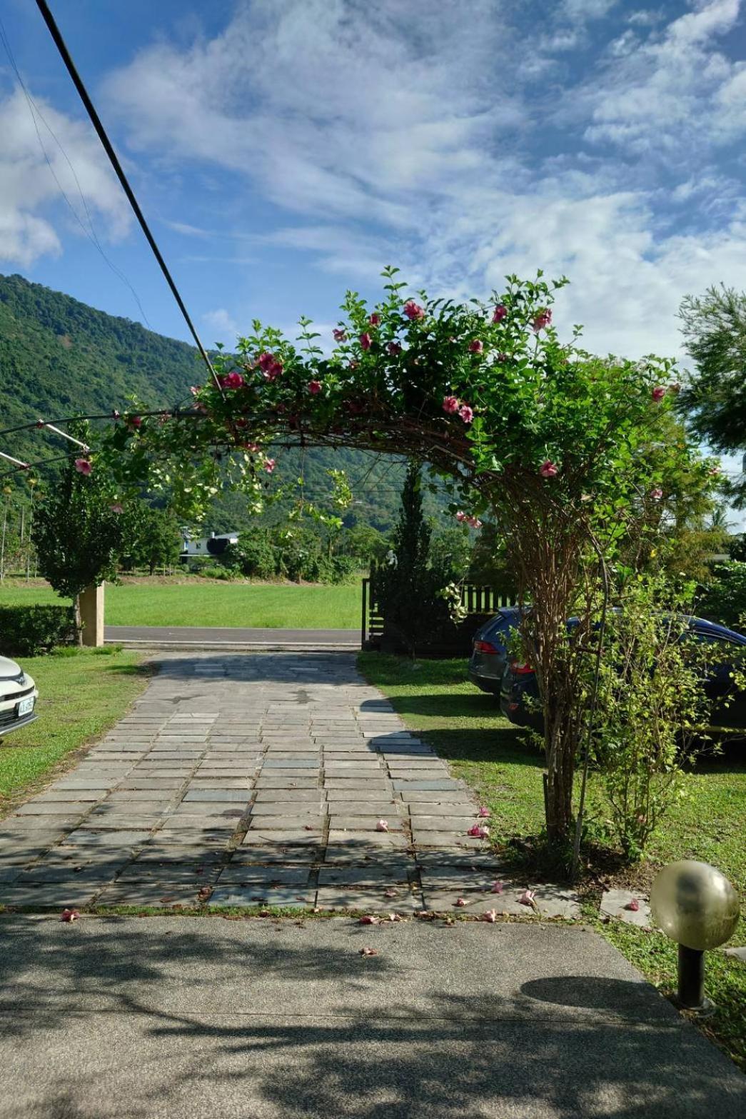 Shan Bian 52 Homestay Fengshan  Exteriör bild