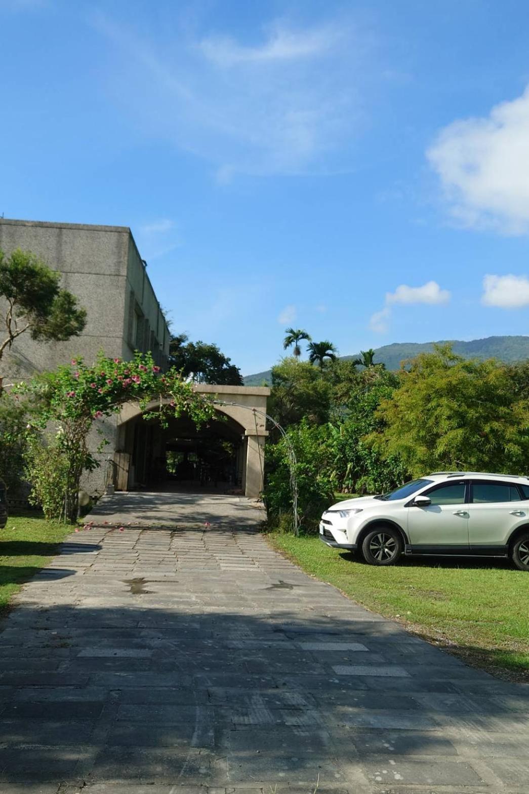 Shan Bian 52 Homestay Fengshan  Exteriör bild