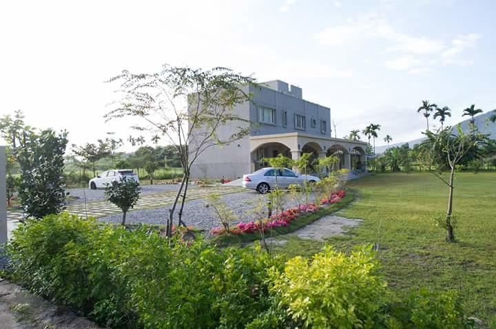 Shan Bian 52 Homestay Fengshan  Exteriör bild