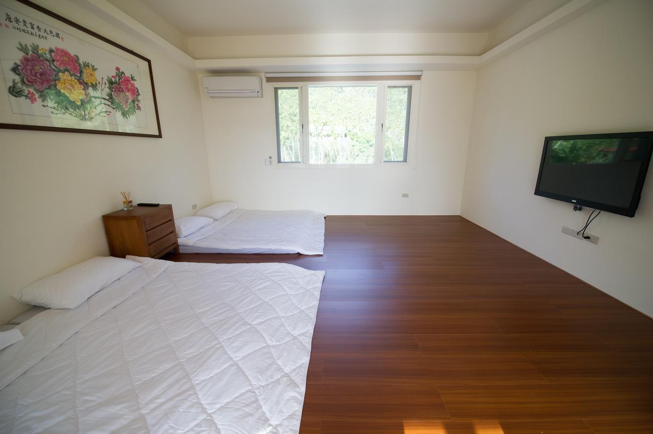 Shan Bian 52 Homestay Fengshan  Exteriör bild